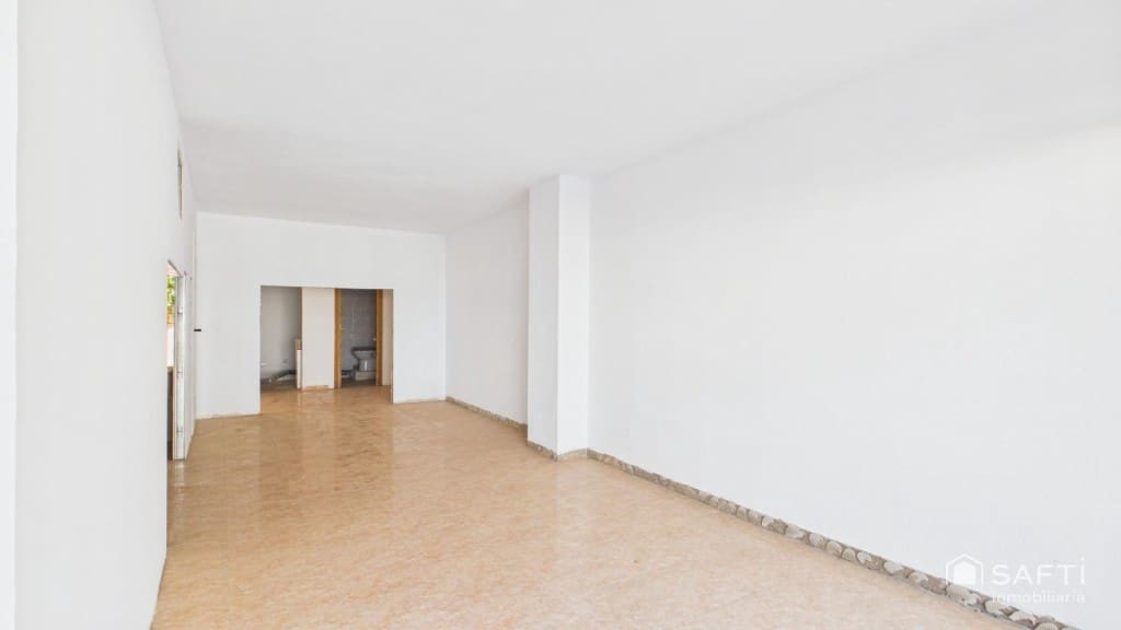 Commercieel te koop in Calvia - € 149.000 (Ref: 10013052)