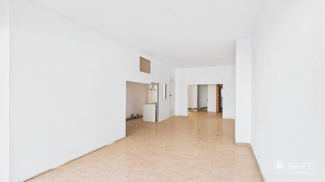 Commercieel te koop in Santa Ponsa, Calvià - € 149.000 (Ref: 10013052)