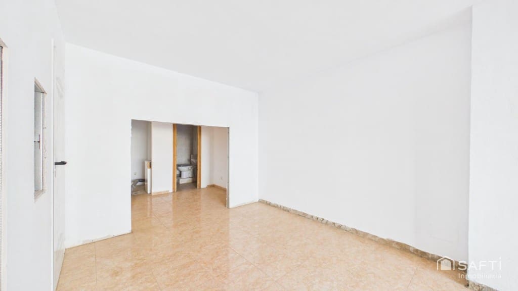 Commercieel te koop in Calvia - € 149.000 (Ref: 10013052)