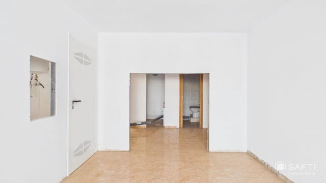Commercieel te koop in Santa Ponsa, Calvià - € 149.000 (Ref: 10013052)