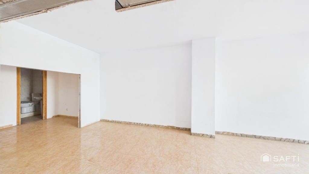 Commercieel te koop in Calvia - € 149.000 (Ref: 10013052)