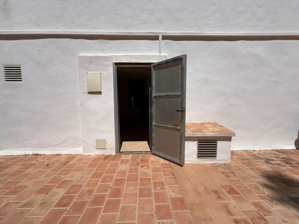 Commercieel te koop in Calvia - € 149.000 (Ref: 10013052)
