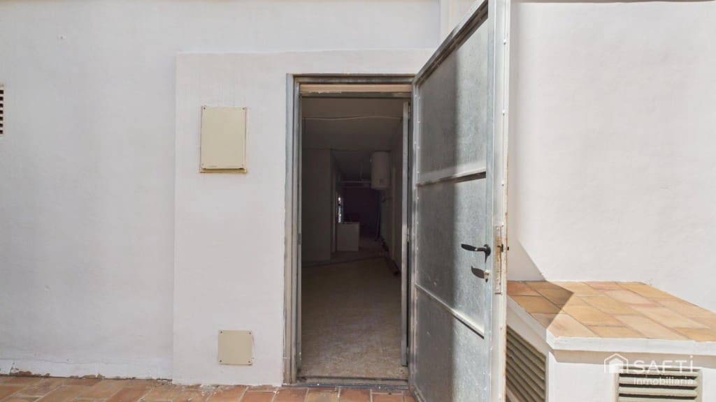Commercieel te koop in Calvia - € 149.000 (Ref: 10013052)