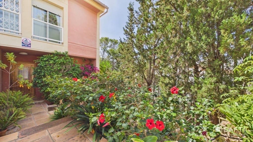 Adosado de 4 habitaciones en Cas Catala en venta con piscina - 1.300.000 € (Ref: 10013054)
