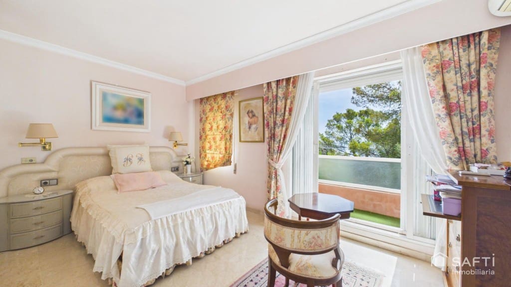 Adosado de 4 habitaciones en Cas Catala en venta con piscina - 1.300.000 € (Ref: 10013054)