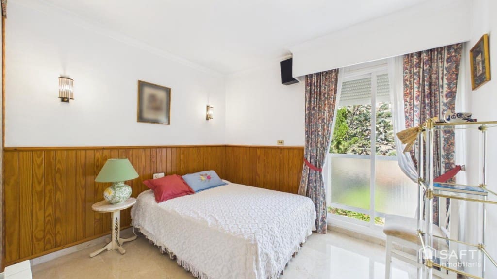 Adosado de 4 habitaciones en Cas Catala en venta con piscina - 1.300.000 € (Ref: 10013054)