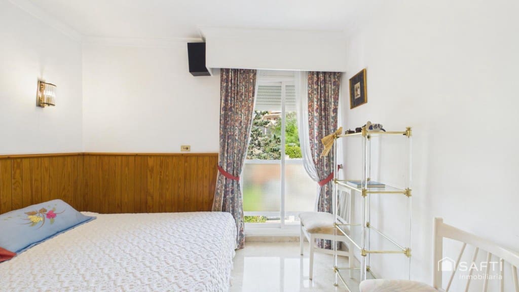Adosado de 4 habitaciones en Cas Catala en venta con piscina - 1.300.000 € (Ref: 10013054)