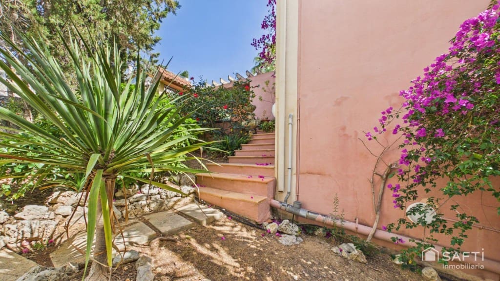 Adosado de 4 habitaciones en Cas Catala en venta con piscina - 1.300.000 € (Ref: 10013054)