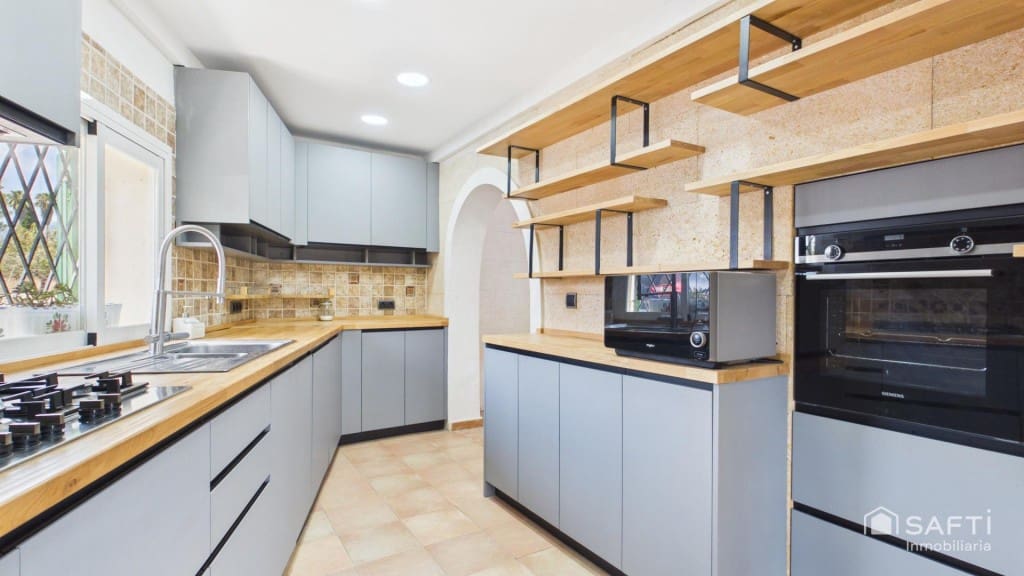 4 chambre Finca/Maison de Campagne à vendre à Bunyola avec piscine garage - 1 150 000 € (Ref: 10013057)