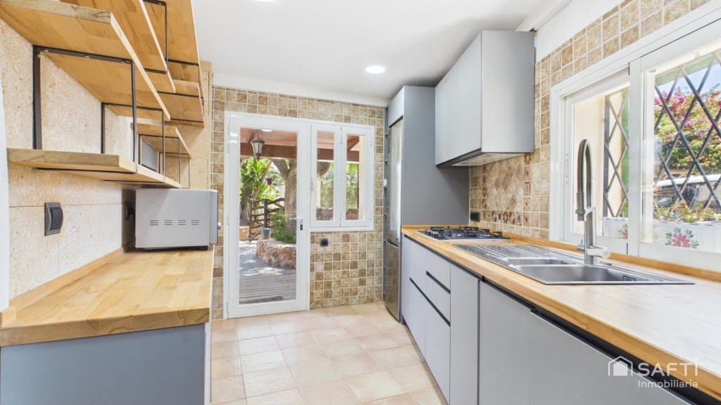 4 chambre Finca/Maison de Campagne à vendre à Bunyola avec piscine garage - 1 150 000 € (Ref: 10013057)