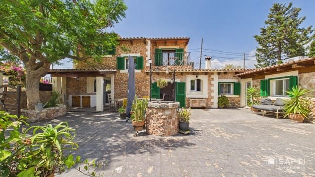 4 chambre Finca/Maison de Campagne à vendre à Bunyola avec piscine garage - 1 150 000 € (Ref: 10013057)