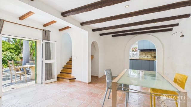4 chambre Finca/Maison de Campagne à vendre à Bunyola avec piscine garage - 1 150 000 € (Ref: 10013057)