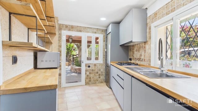 4 chambre Finca/Maison de Campagne à vendre à Bunyola avec piscine garage - 1 150 000 € (Ref: 10013057)