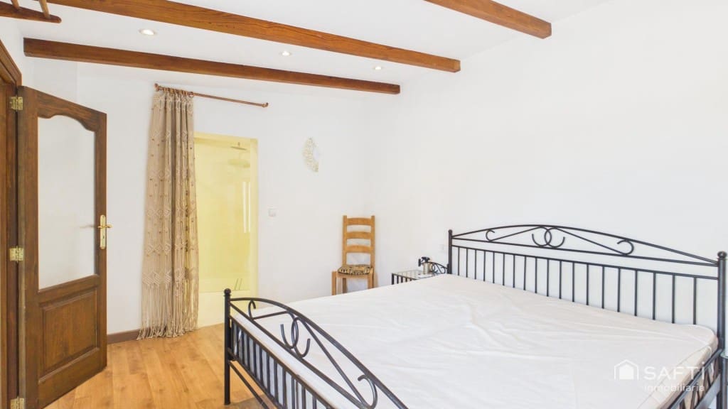 4 chambre Finca/Maison de Campagne à vendre à Bunyola avec piscine garage - 1 150 000 € (Ref: 10013057)