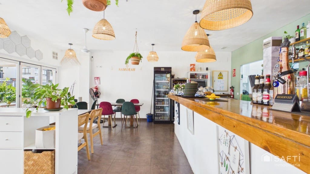 Comercial para venda em Palmanova - 160 000 € (Ref: 10013058)