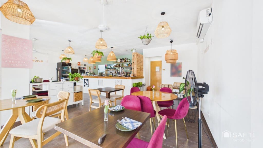Comercial para venda em Palmanova - 160 000 € (Ref: 10013058)
