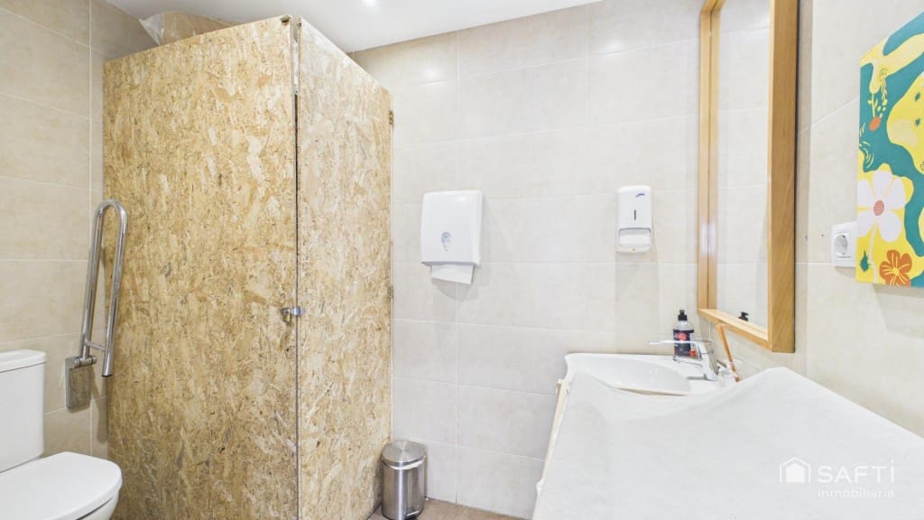 Comercial para venda em Palmanova - 160 000 € (Ref: 10013058)