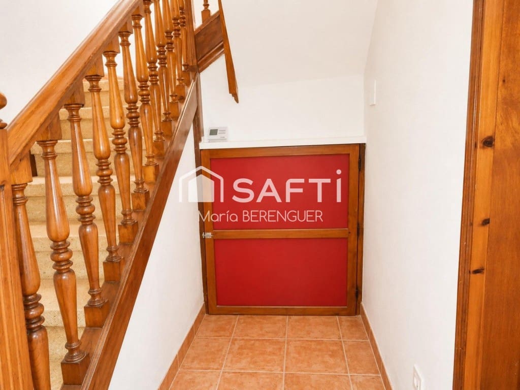 5 bedroom Villa for sale in Begues - € 755,000 (Ref: 10013059)