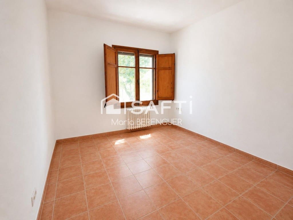 5 bedroom Villa for sale in Begues - € 755,000 (Ref: 10013059)