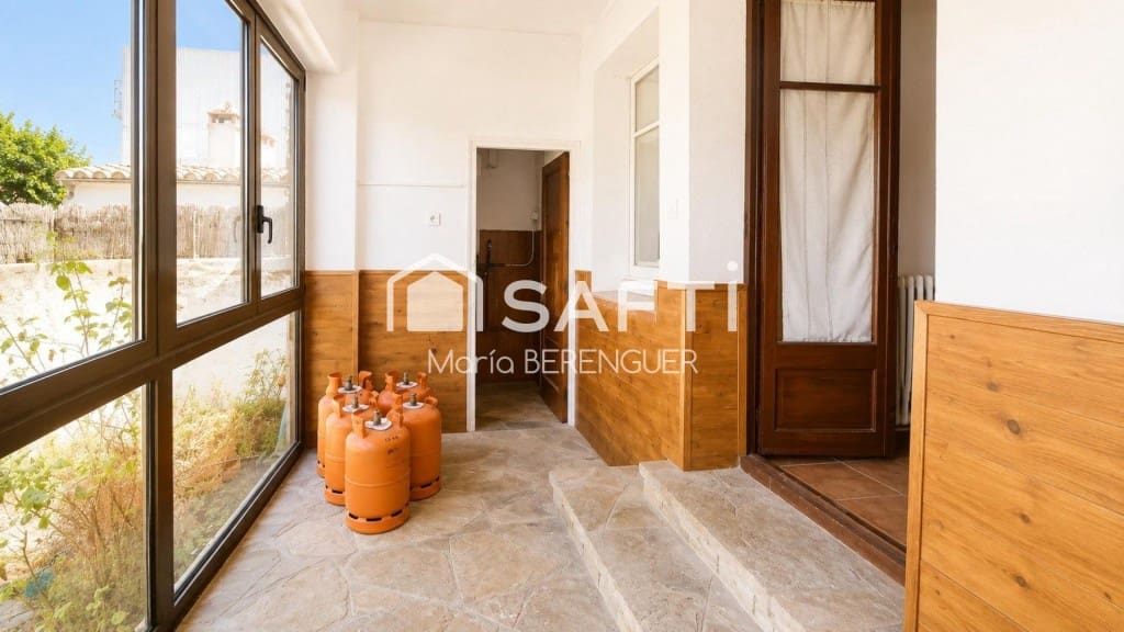 5 bedroom Villa for sale in Begues - € 755,000 (Ref: 10013059)