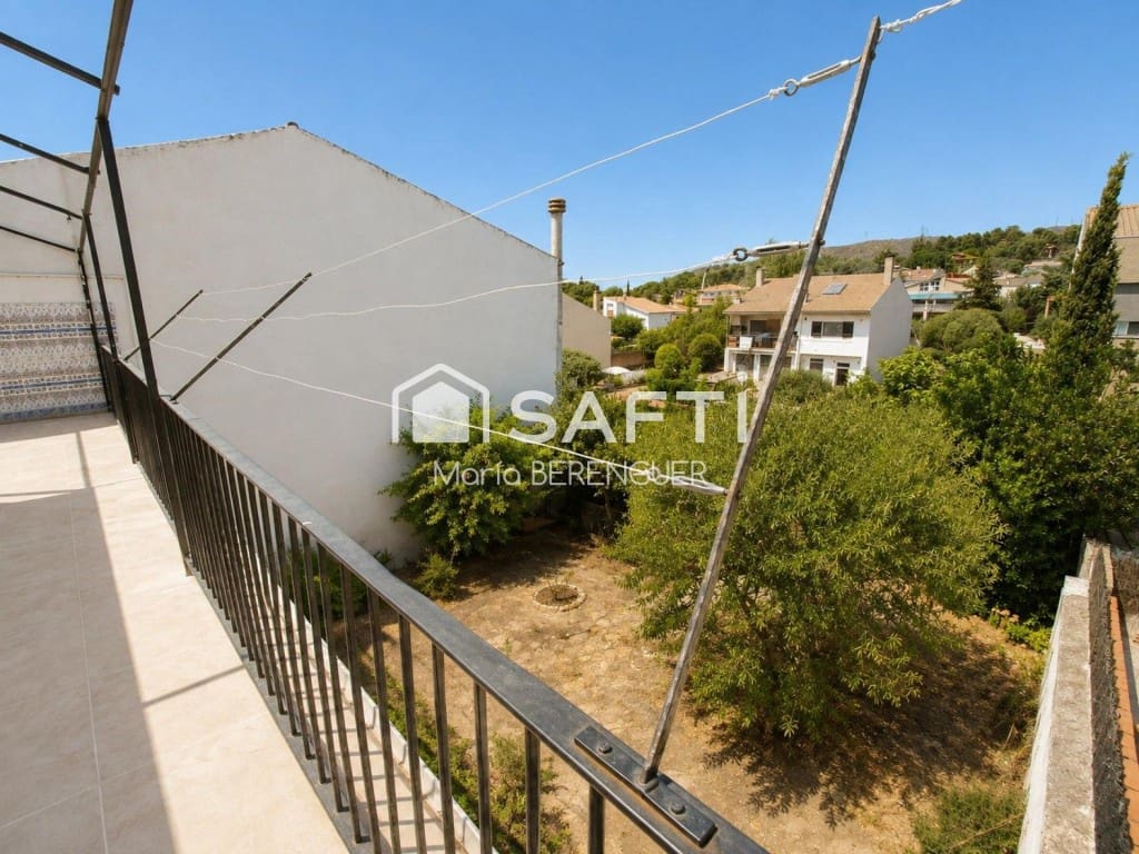 5 bedroom Villa for sale in Begues - € 755,000 (Ref: 10013059)