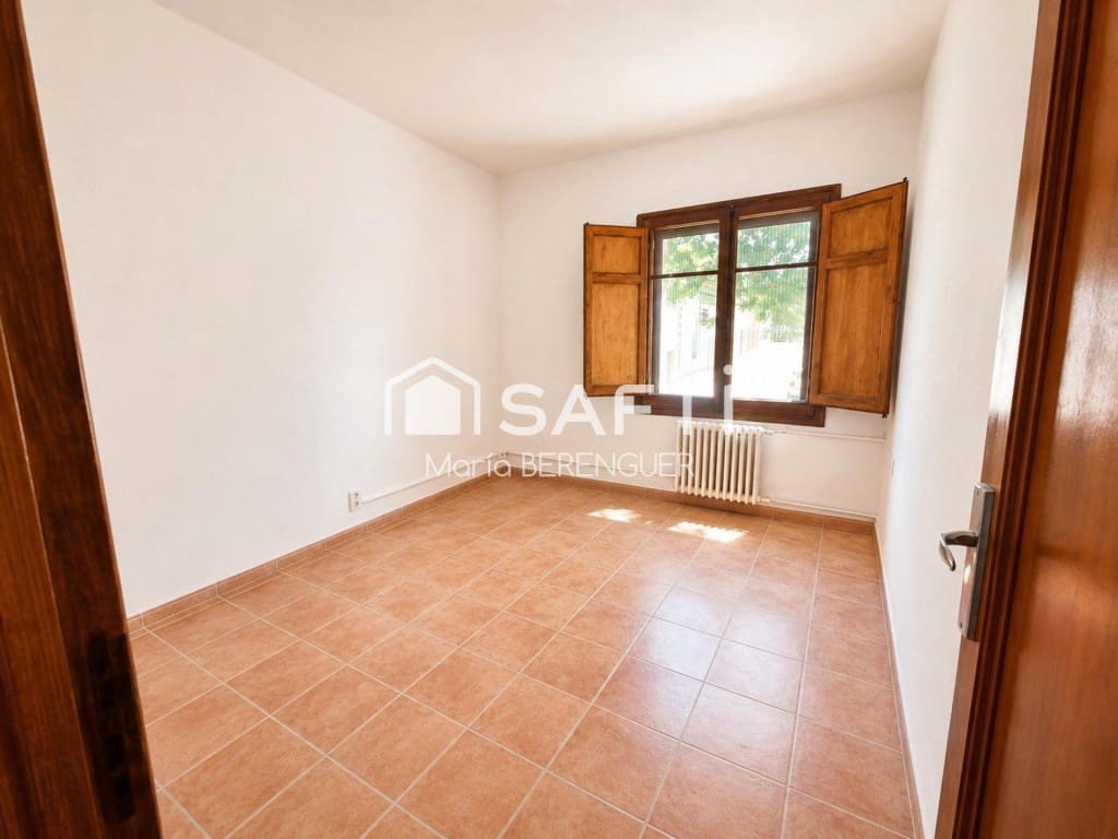 5 bedroom Villa for sale in Begues - € 755,000 (Ref: 10013059)