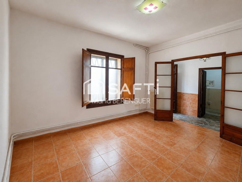 5 bedroom Villa for sale in Begues - € 755,000 (Ref: 10013059)