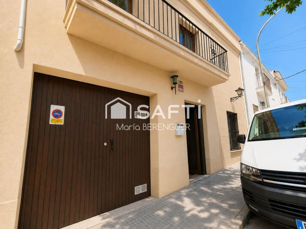5 bedroom Villa for sale in Begues - € 755,000 (Ref: 10013059)