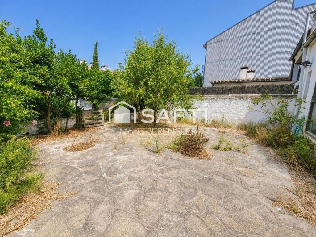 5 bedroom Villa for sale in Begues - € 755,000 (Ref: 10013059)