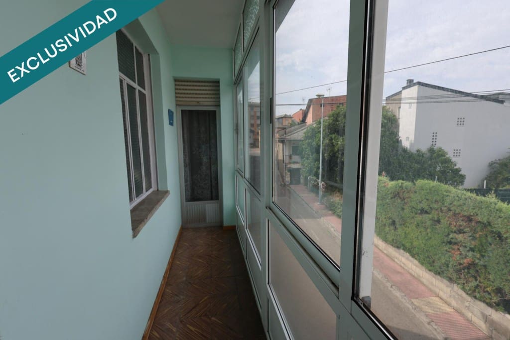 2 bedroom Villa for sale in Toral de los Vados with garage - € 110,000 (Ref: 10013060)