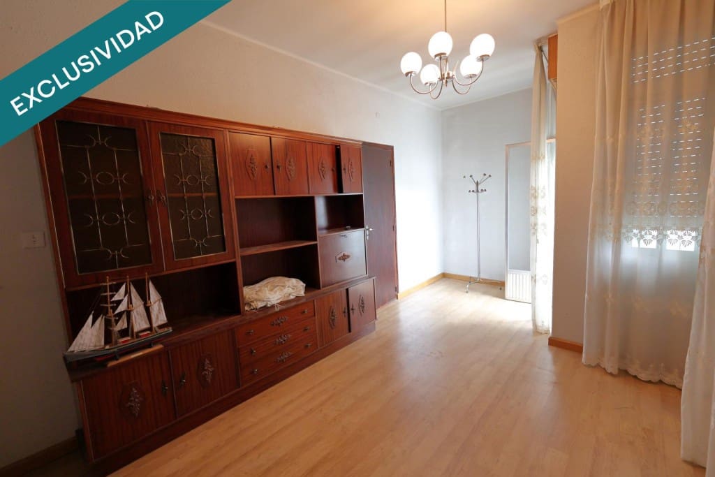 2 bedroom Villa for sale in Toral de los Vados with garage - € 110,000 (Ref: 10013060)