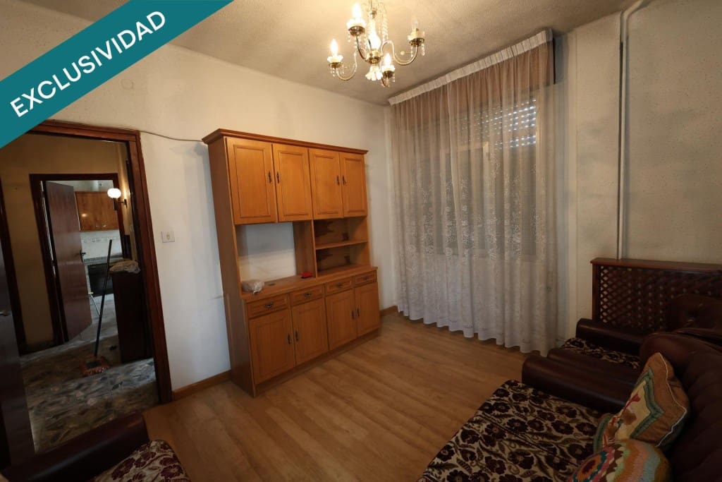 2 bedroom Villa for sale in Toral de los Vados with garage - € 110,000 (Ref: 10013060)