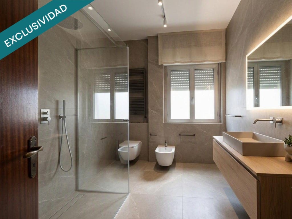 2 bedroom Villa for sale in Toral de los Vados with garage - € 110,000 (Ref: 10013060)