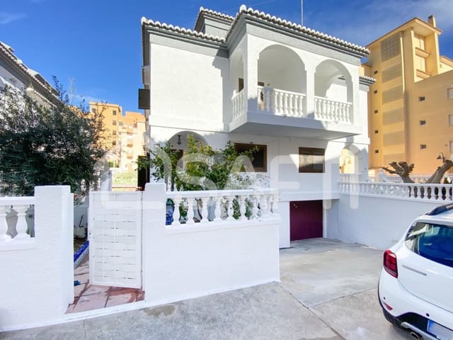 4 soveværelse Rækkehus til salg i Sueca med swimmingpool garage - € 425.000 (Ref: 10015269)