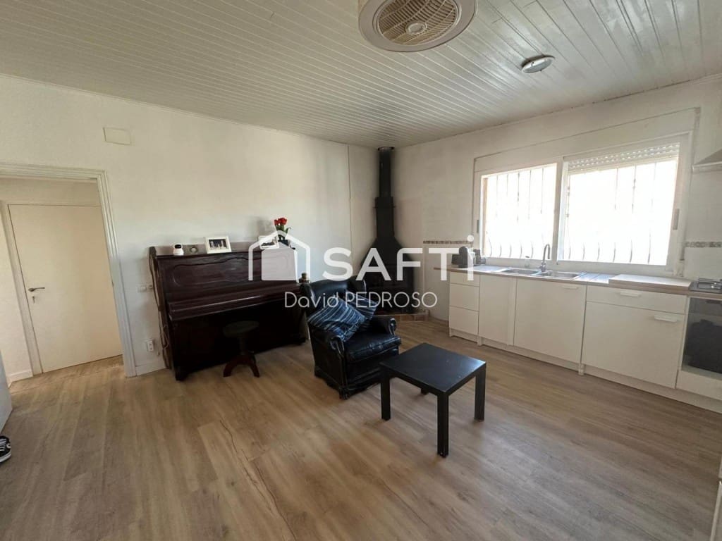 4 slaapkamer Villa te koop in Sant Jaume d'Enveja - € 187.000 (Ref: 10015270)