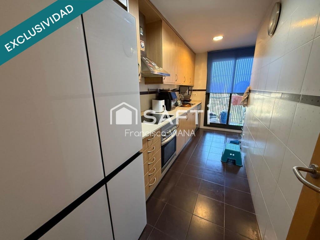 3 bedroom Apartment for sale in Lloret de Mar with pool - € 290,000 (Ref: 10017265)