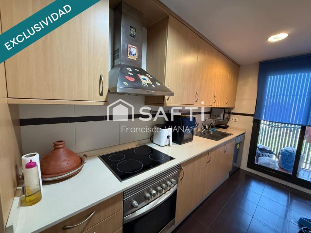 3 bedroom Apartment for sale in Lloret de Mar with pool - € 290,000 (Ref: 10017265)