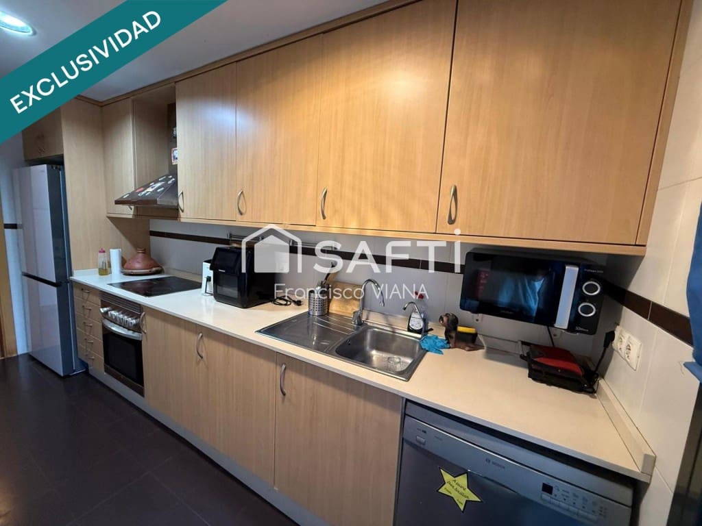 3 bedroom Apartment for sale in Lloret de Mar with pool - € 290,000 (Ref: 10017265)