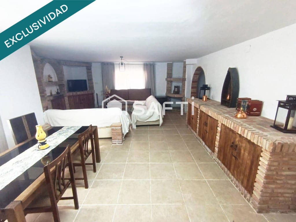 9 quarto Moradia para venda em Cobisa com piscina - 410 000 € (Ref: 10017269)