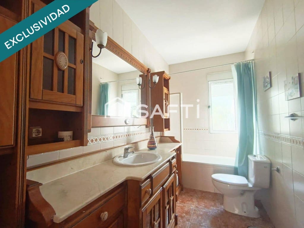 9 quarto Moradia para venda em Cobisa com piscina - 410 000 € (Ref: 10017269)