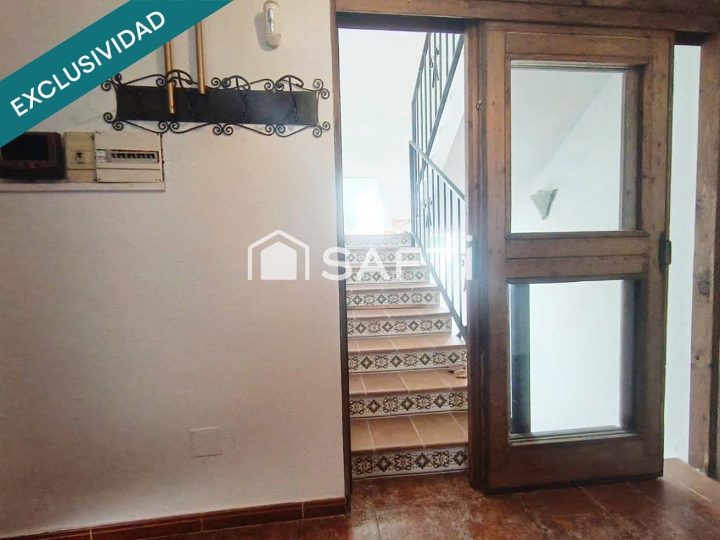 9 quarto Moradia para venda em Cobisa com piscina - 410 000 € (Ref: 10017269)