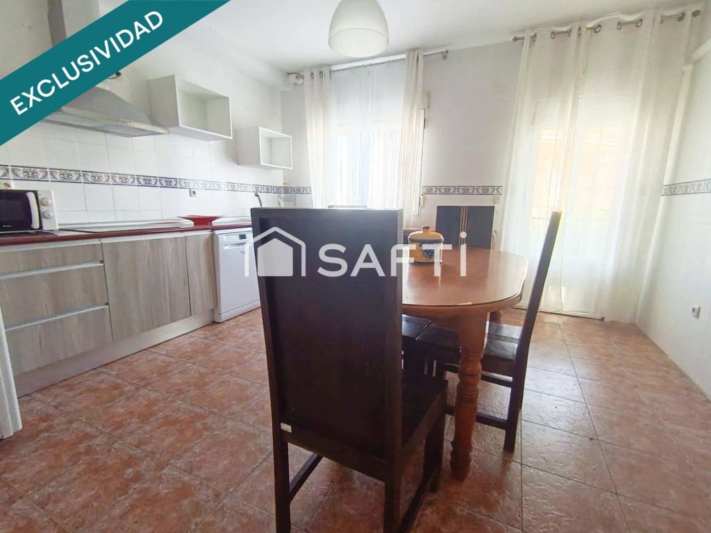 9 quarto Moradia para venda em Cobisa com piscina - 410 000 € (Ref: 10017269)