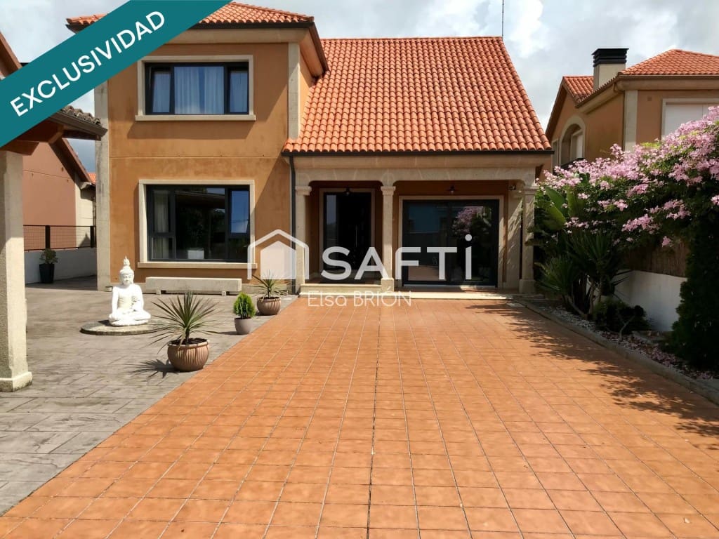 4 chambre Villa/Maison à vendre à Ribeira avec piscine - 479 000 € (Ref: 10020402)