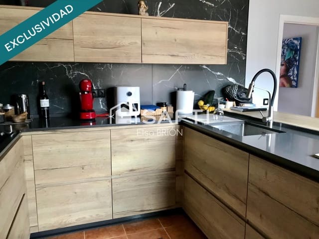 4 chambre Villa/Maison à vendre à Ribeira avec piscine - 479 000 € (Ref: 10020402)