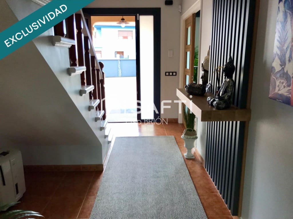 4 chambre Villa/Maison à vendre à Ribeira avec piscine - 479 000 € (Ref: 10020402)