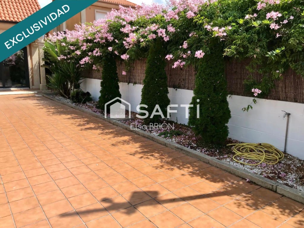 4 chambre Villa/Maison à vendre à Ribeira avec piscine - 479 000 € (Ref: 10020402)