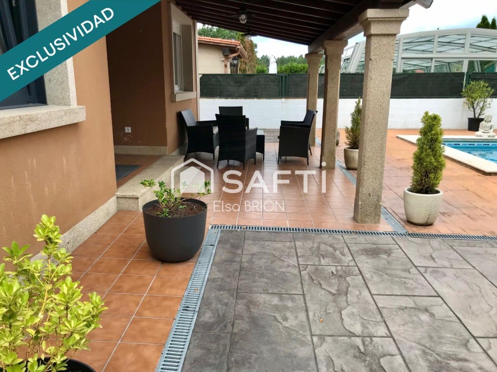 4 chambre Villa/Maison à vendre à Ribeira avec piscine - 479 000 € (Ref: 10020402)