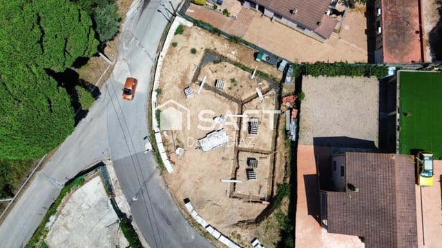 Terrain à Bâtir à vendre à Terrafortuna, Vidreres - 290 000 € (Ref: 10020404)