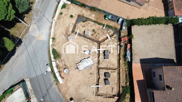 Terrain à Bâtir à vendre à Terrafortuna, Vidreres - 290 000 € (Ref: 10020404)