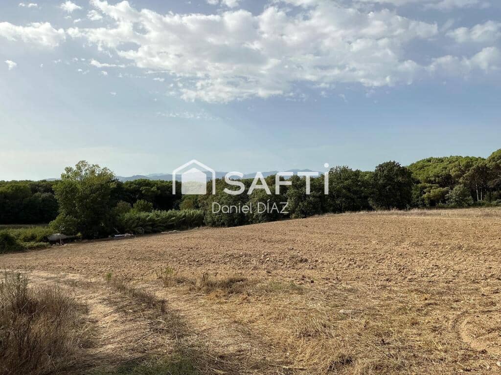 Terre non Aménagée à vendre à La Goba - 130 000 € (Ref: 10020405)